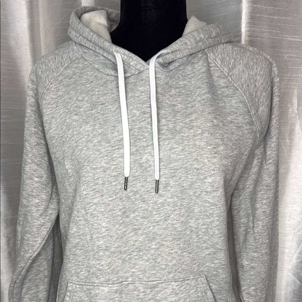 Tek Gear Ultrasoft Fleece Women’s M Loose Fit Scooped Hem Kangaroo Pouch Hoodie
